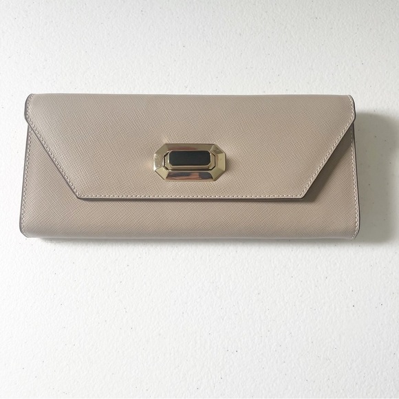 Atla Rigachava Clutch Wallet - Picture 2 of 5